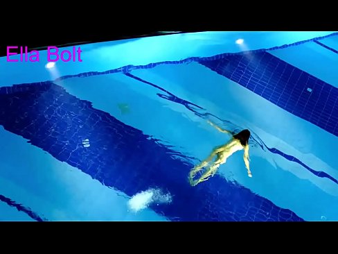 ❤️ මට නැරඹීම නැවැත්විය නොහැක, තරුණ රන්වන්තිය ELLA BOLT නිවාඩු නිකේතනයේ තටාකයේ නිරුවතින් පිහිනීමට හසු විය ☑ Porno අපෙන්% si.comicsporn.ru% ❌
